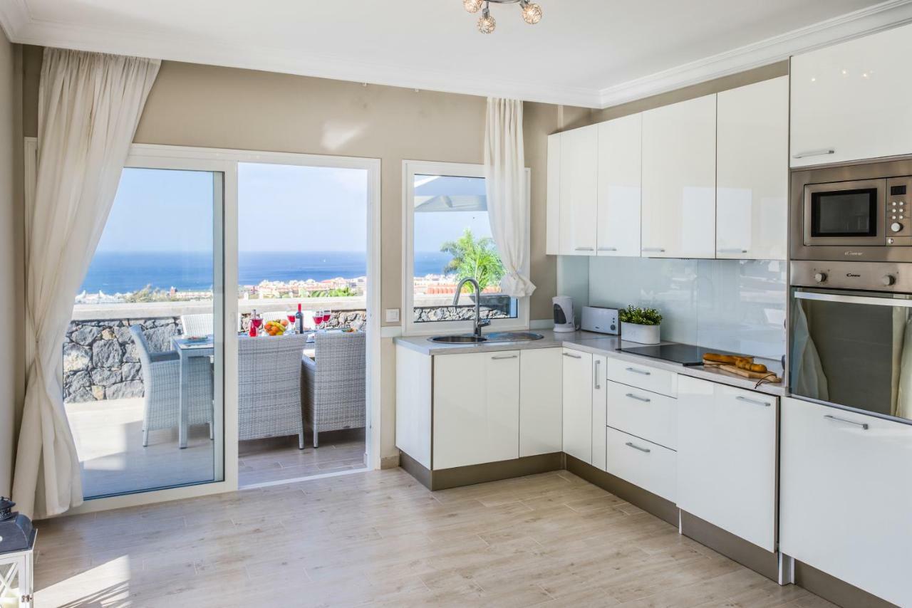 Luxury White Villa With Sea View, Heated Pool Costa Adeje  Kültér fotó