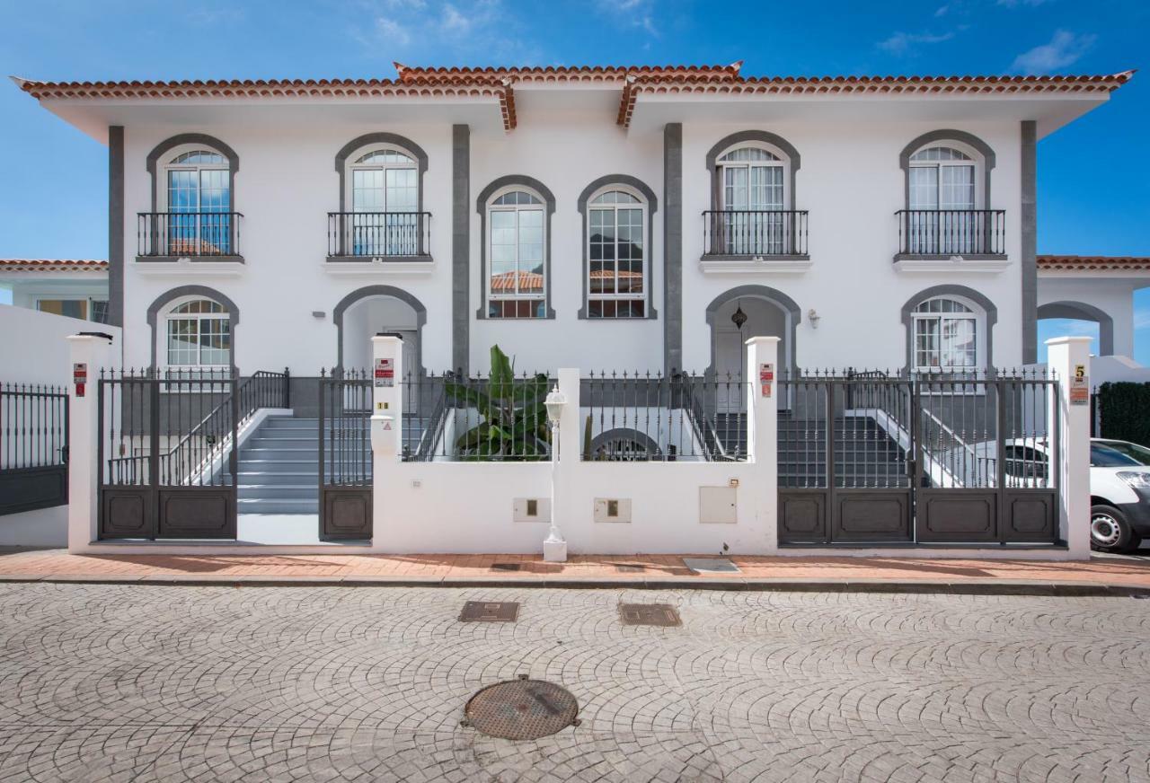 Luxury White Villa With Sea View, Heated Pool Costa Adeje  Kültér fotó