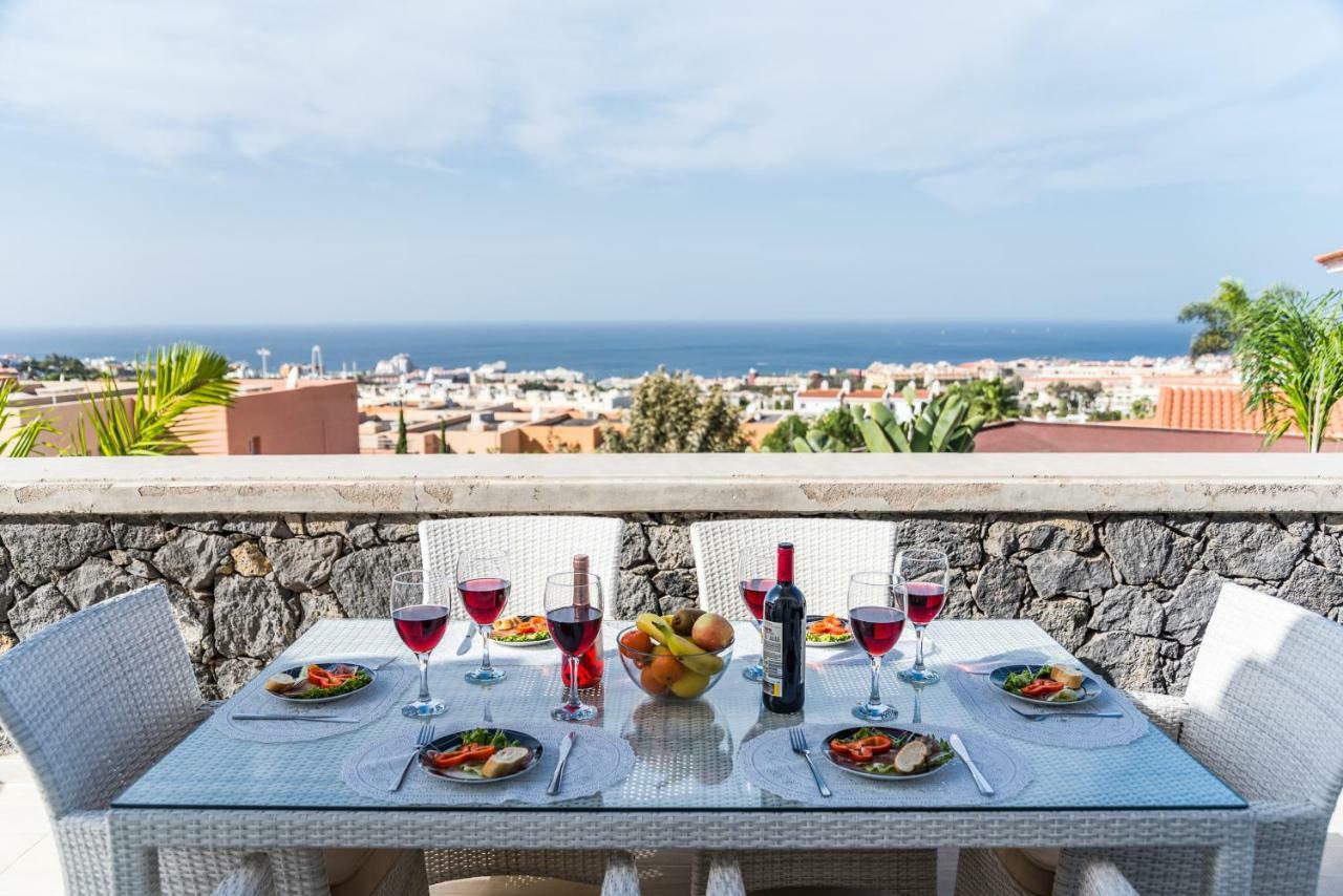 Luxury White Villa With Sea View, Heated Pool Costa Adeje  Kültér fotó