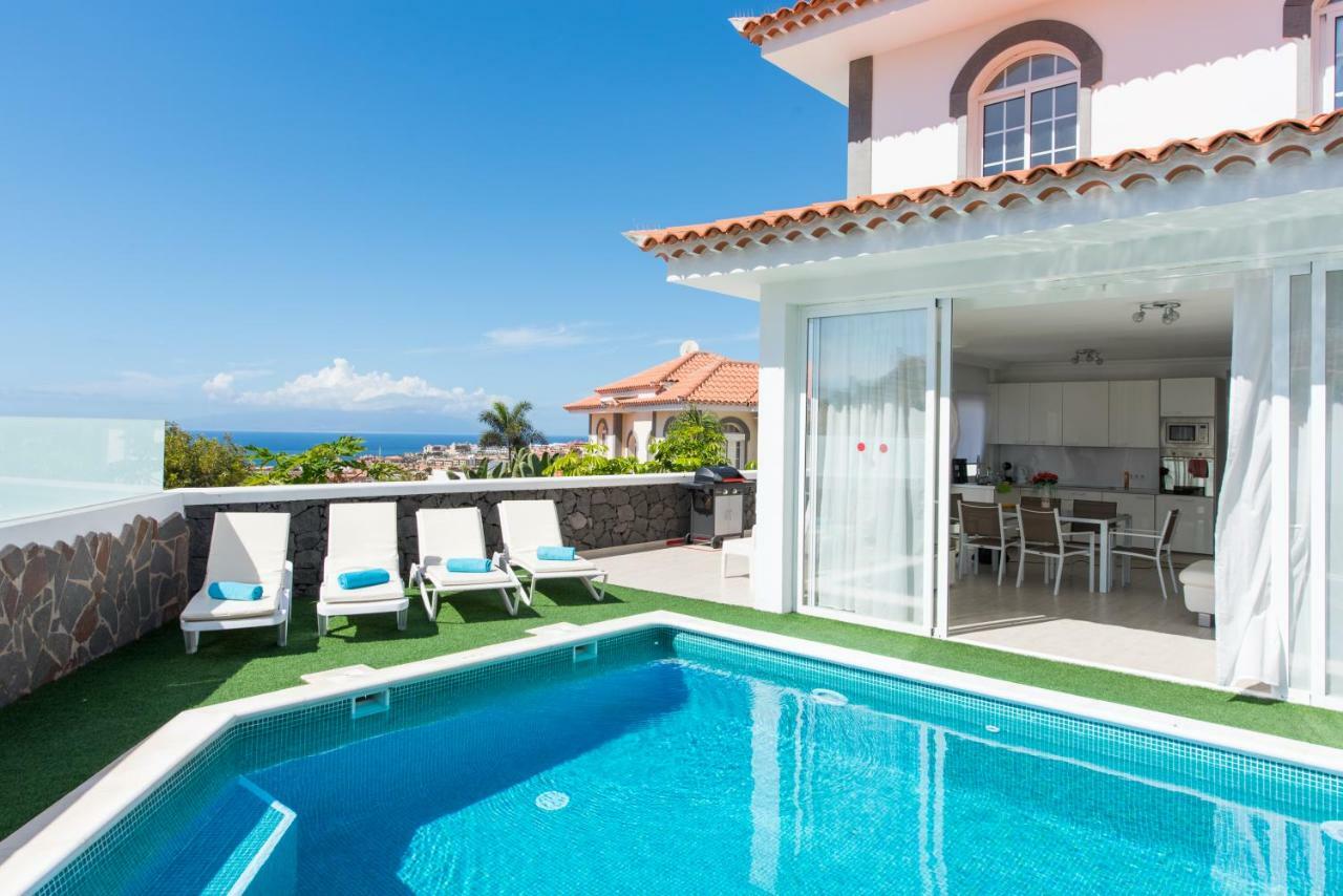 Luxury White Villa With Sea View, Heated Pool Costa Adeje  Kültér fotó