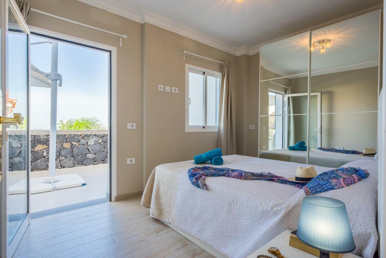 Luxury White Villa With Sea View, Heated Pool Costa Adeje  Kültér fotó