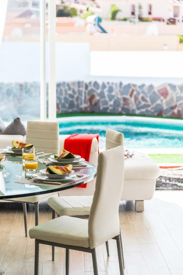 Luxury White Villa With Sea View, Heated Pool Costa Adeje  Kültér fotó