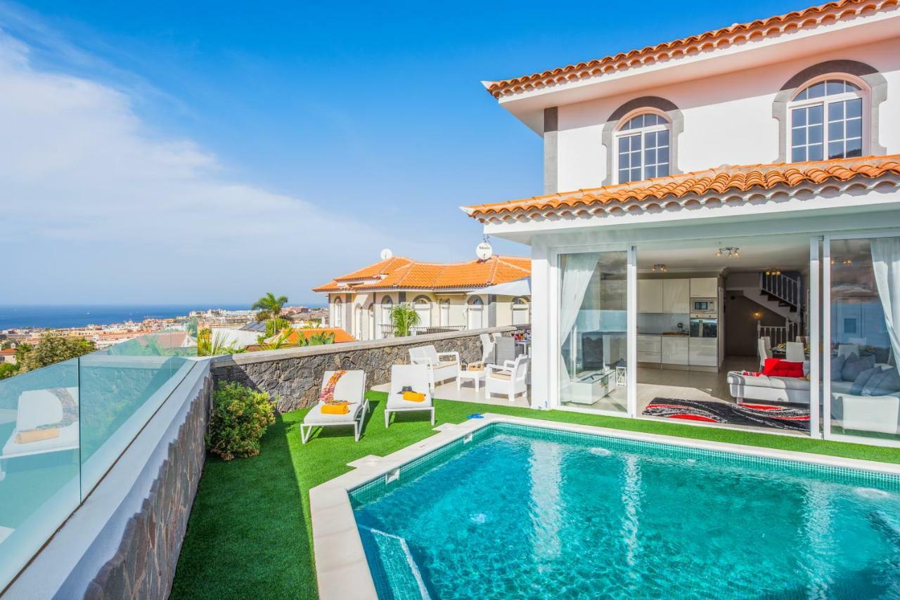Luxury White Villa With Sea View, Heated Pool Costa Adeje  Kültér fotó