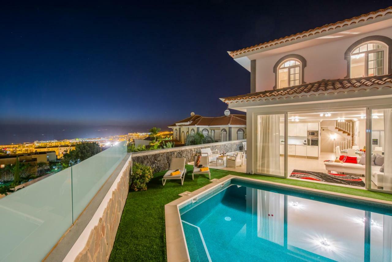 Luxury White Villa With Sea View, Heated Pool Costa Adeje  Kültér fotó