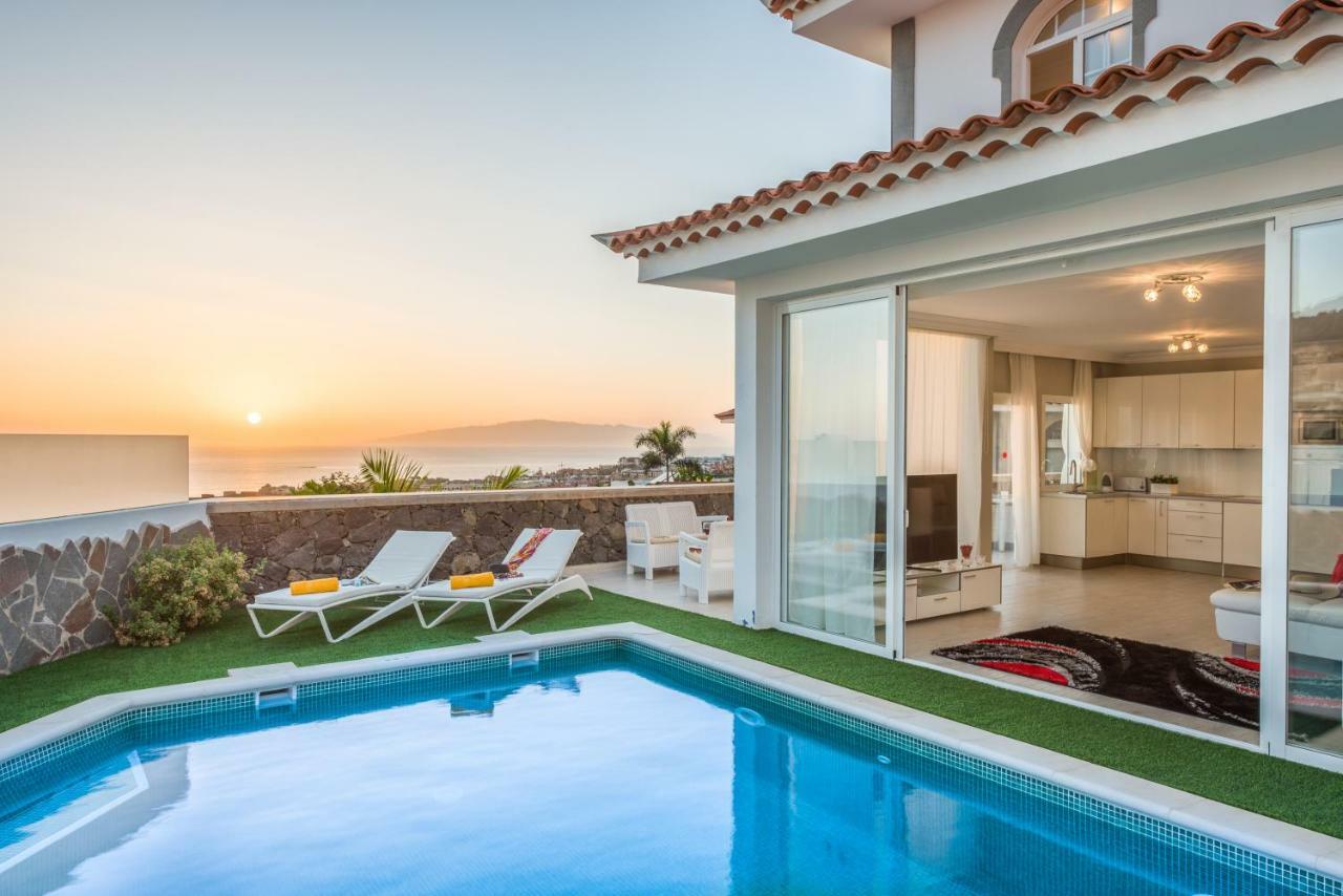 Luxury White Villa With Sea View, Heated Pool Costa Adeje  Kültér fotó